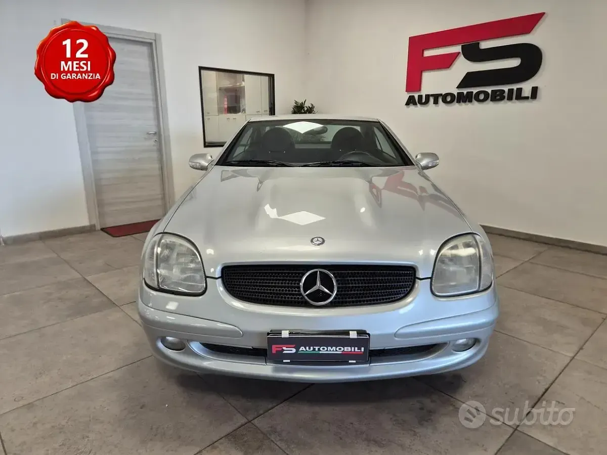 Usata Mercedes SLK200 163 CV (119 kW) 2003 Grigio Cabrio
