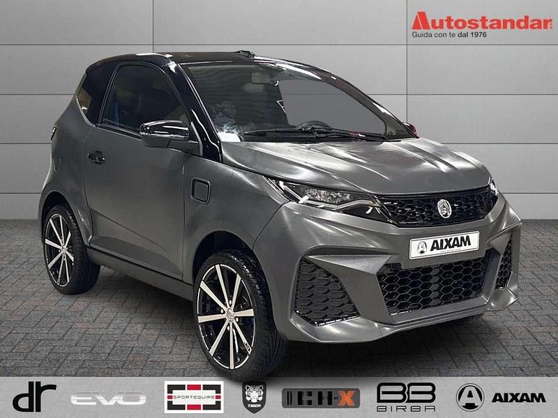Nuova Aixam City Pack 2026 Grigio Berlina