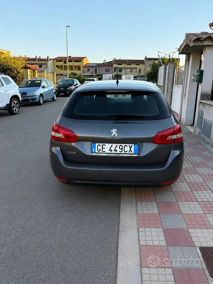 Usata Peugeot 308 SW Business-Line 131 CV (96 kW) 2021 Station wagon