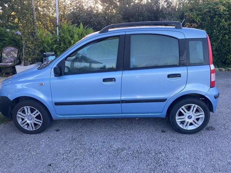 Usata Fiat Panda Dynamic 69 CV (50 kW) 2007 Blu/azzurro Utilitaria