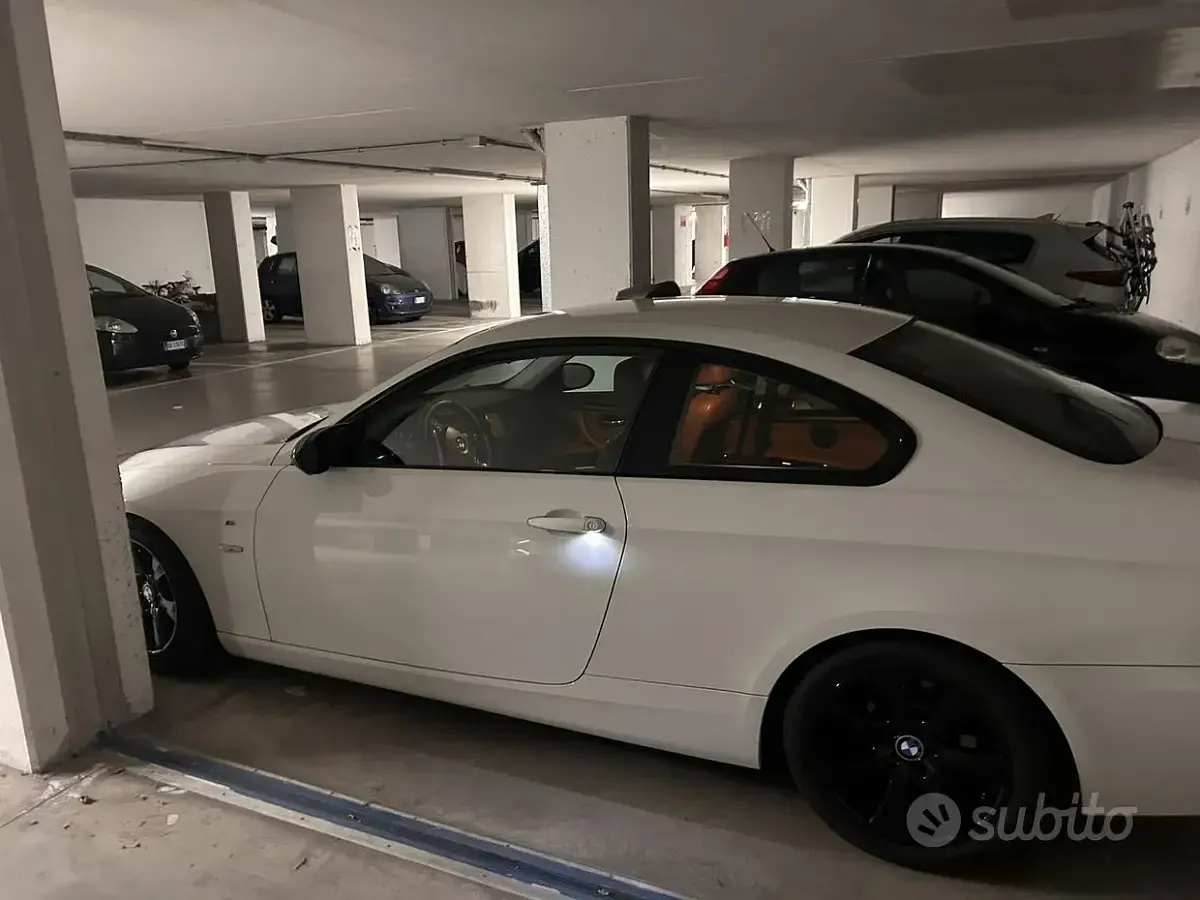 Usata BMW 320 M Sport 177 CV (130 kW) 2007 Bianco Coupé
