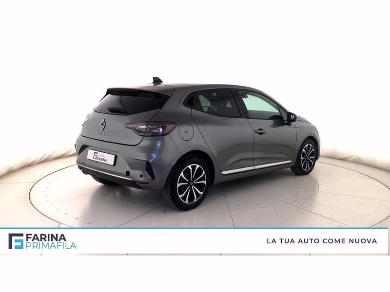 Usado Renault Clio V Techno 91 CV (66 kW) 2025 Gris Utilitario