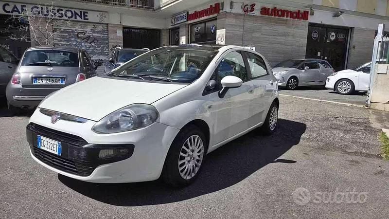 Usata Fiat Punto Evo Dynamic 77 CV (56 kW) 2011 Bianco Utilitaria