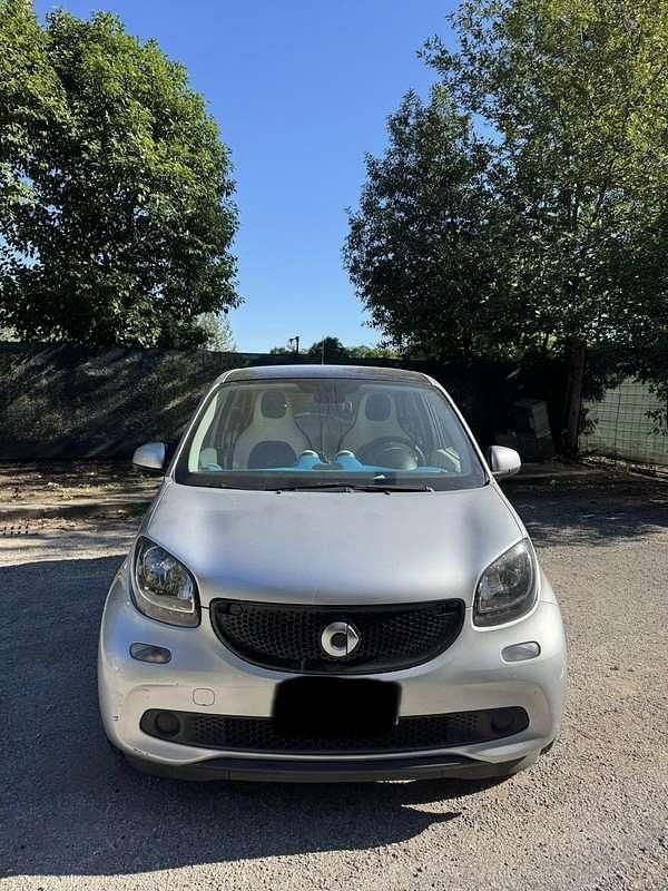 Usata Smart ForFour 71 CV (52 kW) 2015 Grigio Utilitaria