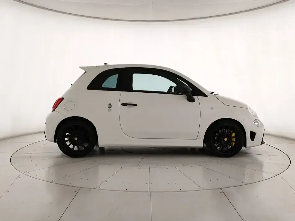 Usata Abarth 595 Esseesse 180 CV (132 kW) 2020 Bianco Berlina