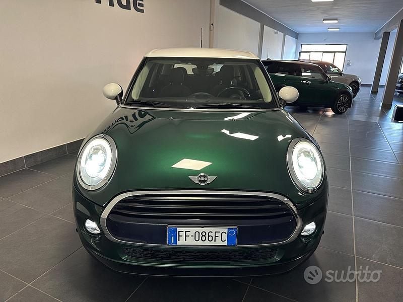 Usata Mini Cooper D 116 CV (85 kW) 2016 Verde Utilitaria