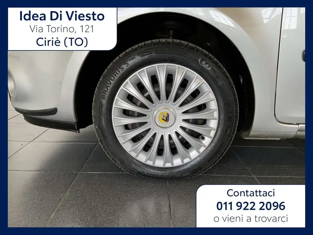 Usata Renault Clio II 75 CV (55 kW) 2011 Argento Berlina