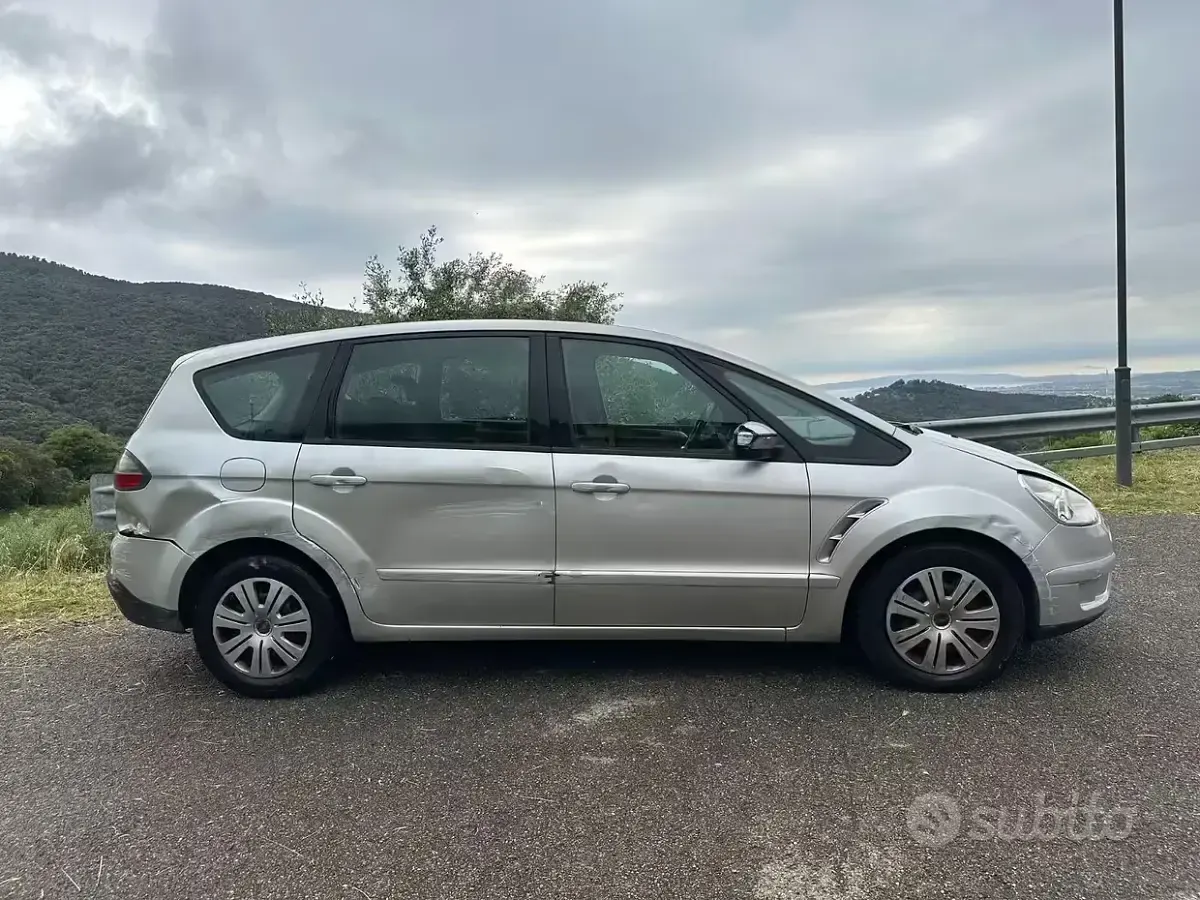 Usata Ford S-MAX S 140 CV (102 kW) 2008 Grigio Monovolume