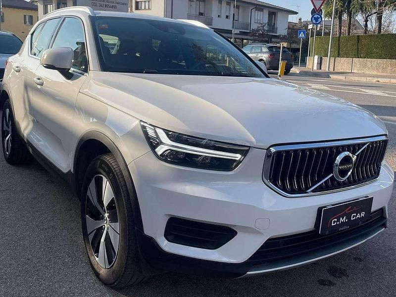Usata Volvo XC40 Inscription 129 CV (94 kW) 2022 Bianco SUV