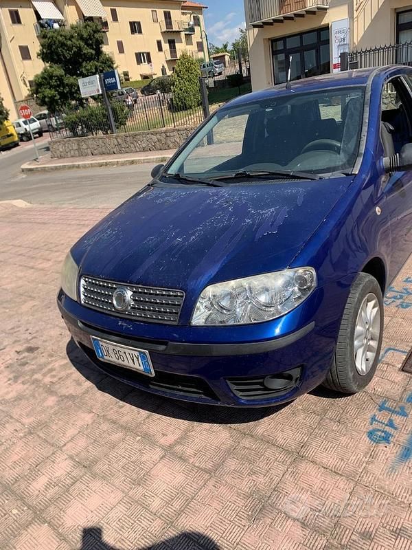 Usata Fiat Punto 80 CV (58 kW) 2008 Utilitaria