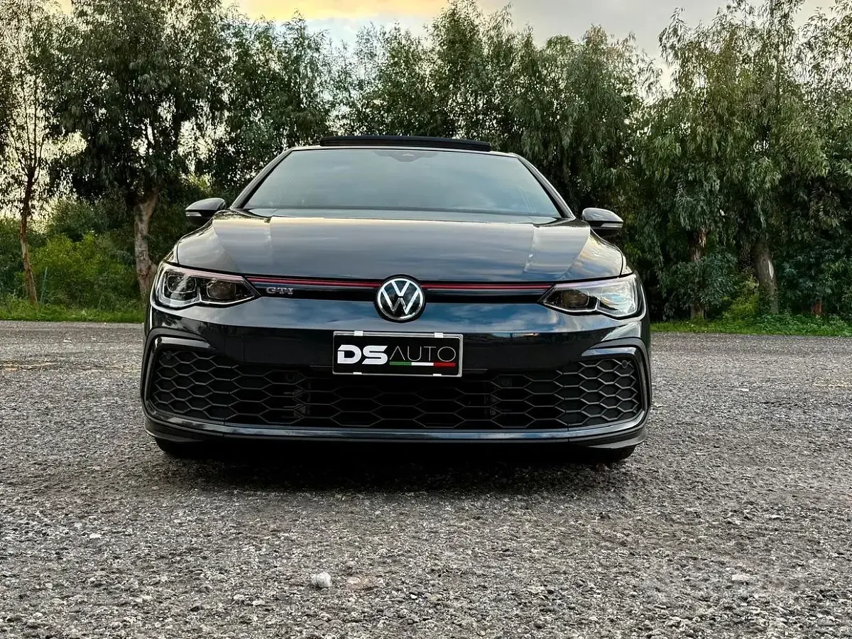 Usata VW Golf VIII GTI 245 CV (180 kW) 2020 Grigio Berlina