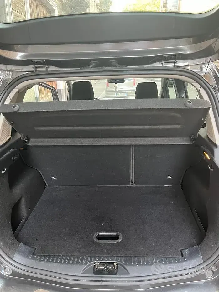 Usata Ford B-MAX 90 CV (66 kW) 2018 Grigio Monovolume