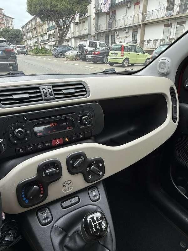 Usata Fiat Panda 69 CV (50 kW) 2015 Rosso Utilitaria