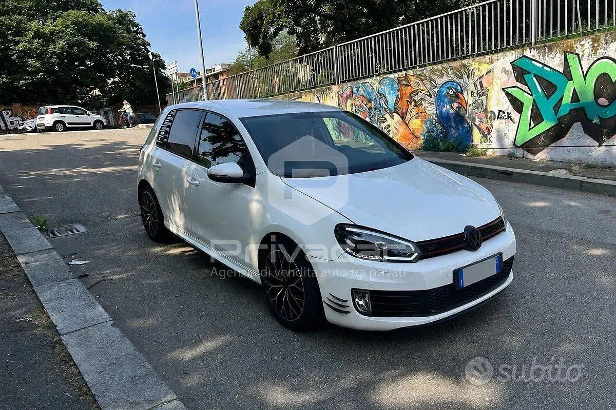 Usata VW Golf VI Highline 160 CV (117 kW) 2010 Bianco Utilitaria