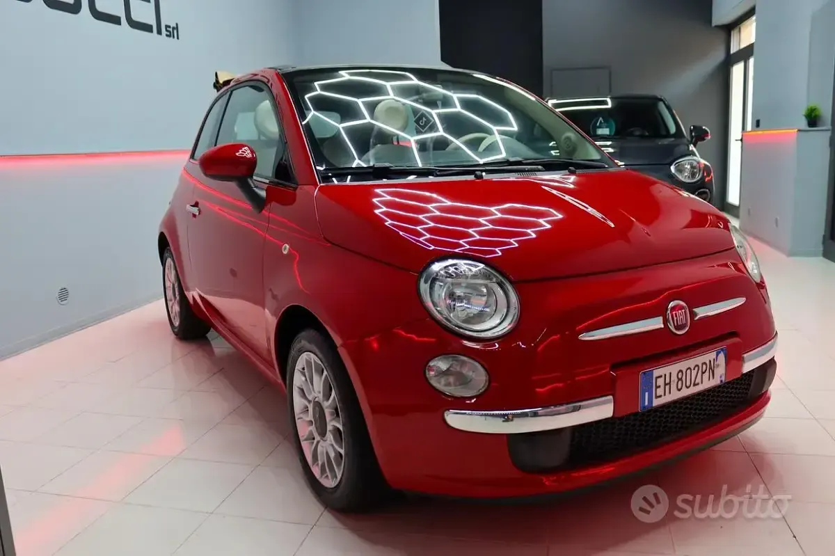 Usata Fiat 500C Lounge 69 CV (50 kW) 2011 Rosso Cabrio