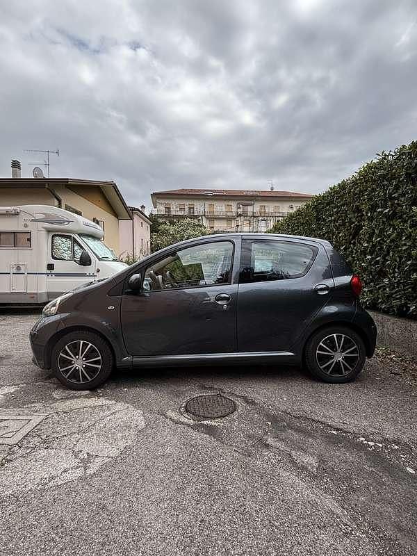 Usata Toyota Aygo 68 CV (50 kW) 2006 Utilitaria