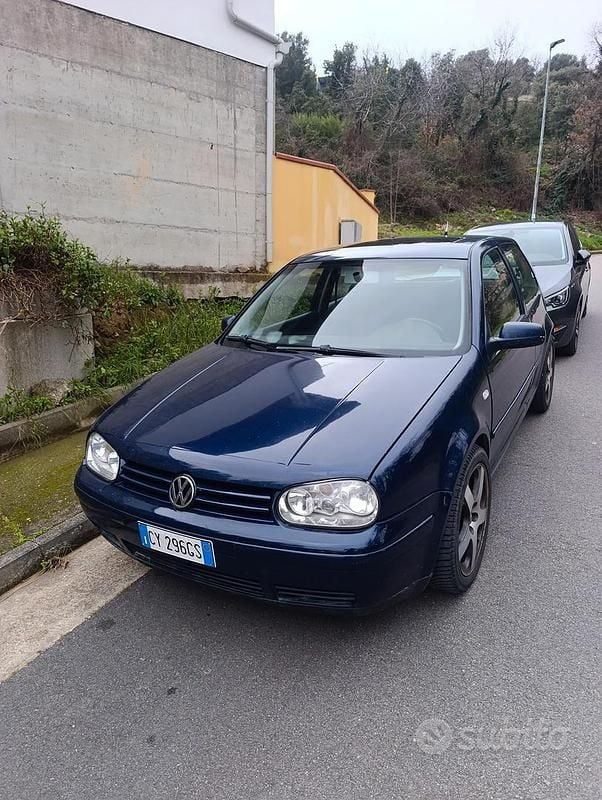 Usata VW Golf IV 150 CV (110 kW) 2002 Blu Berlina