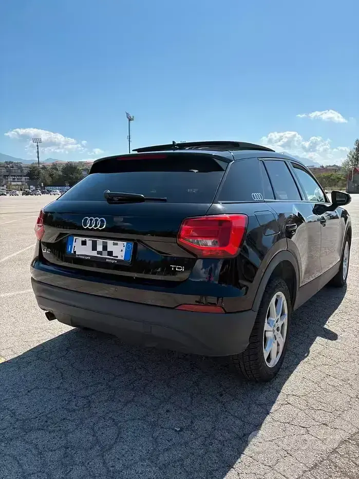 Usata Audi Q2 Business 116 CV (85 kW) 2017 Nero SUV
