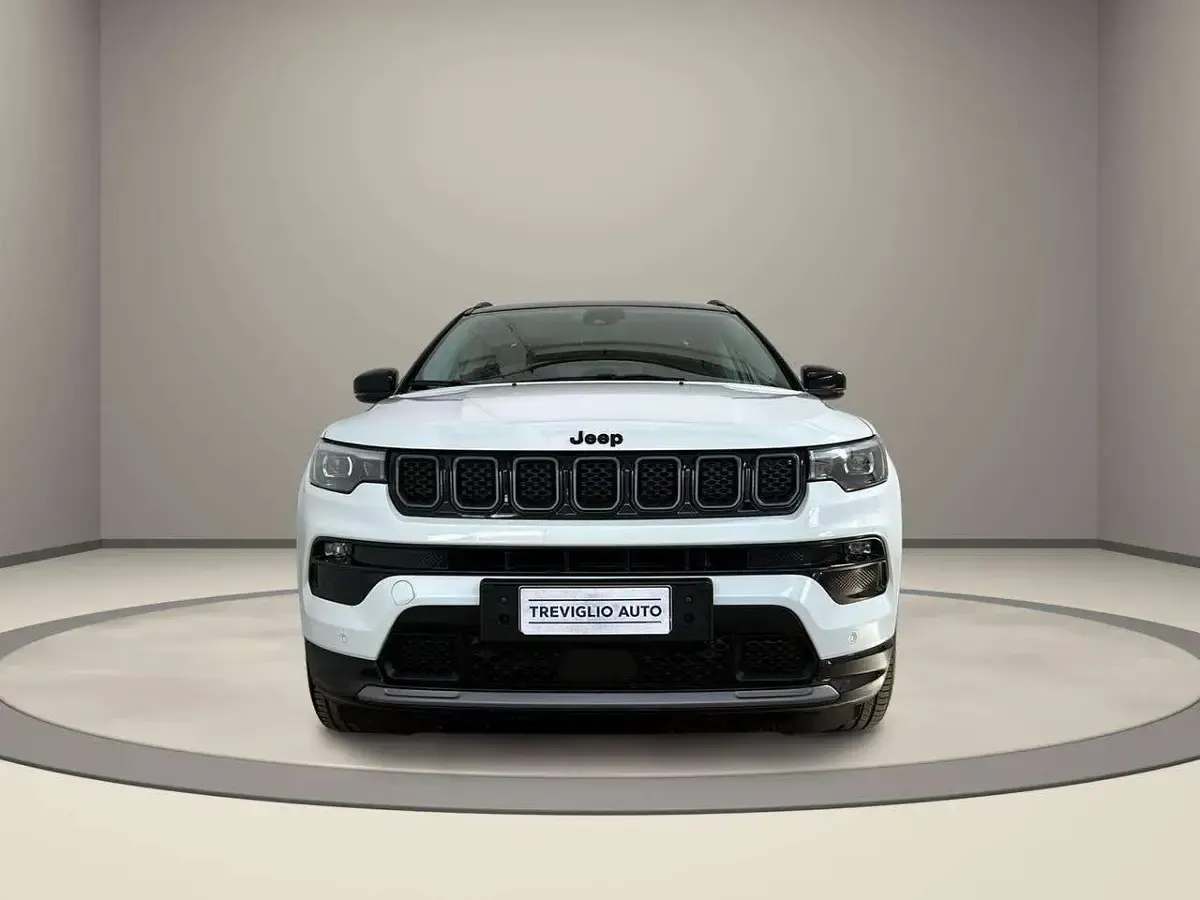 Usata Jeep Compass Summit 131 CV (96 kW) 2025 Bianco SUV