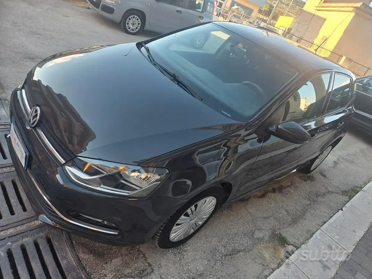 Usata VW Polo 75 CV (55 kW) 2016 Grigio Berlina