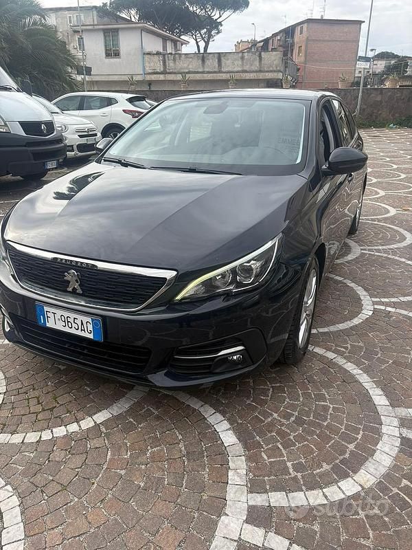 Usata Peugeot 308 130 CV (95 kW) 2018 Station wagon