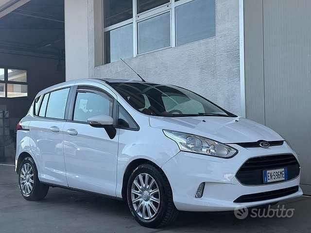 Usata Ford B-MAX 101 CV (74 kW) 2012 Bianco Monovolume