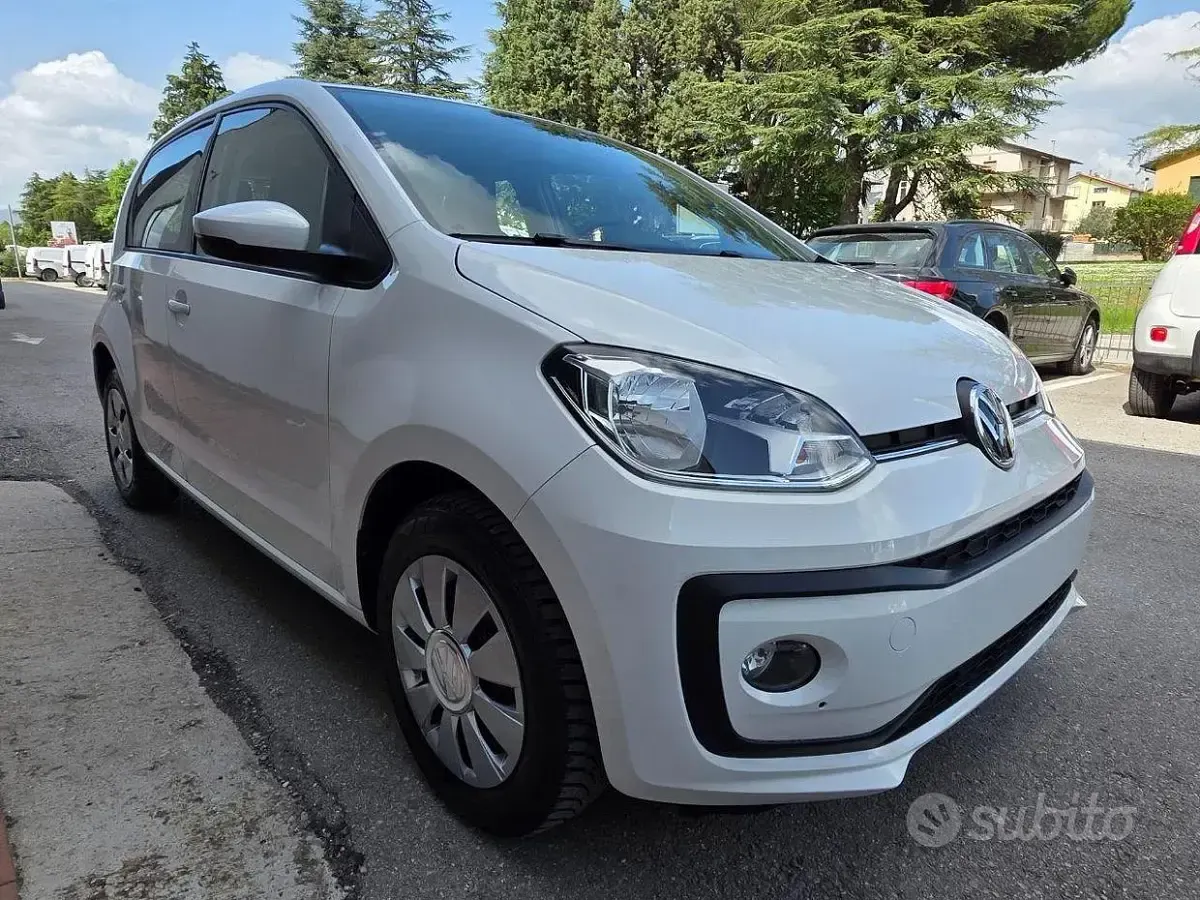 Usata VW up! move up! 68 CV (50 kW) 2019 Bianco Utilitaria