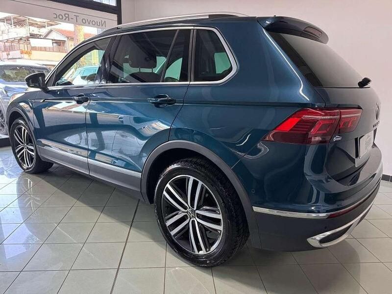 Usata VW Tiguan Elegance 150 CV (110 kW) 2020 Blu/azzurro SUV