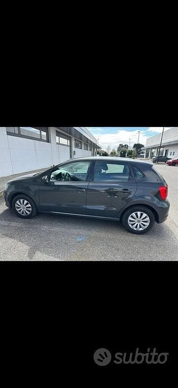 Usata VW Polo 75 CV (55 kW) 2015 Grigio Utilitaria