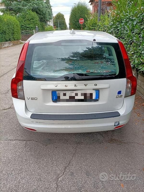 Usata Volvo V50 101 CV (74 kW) 2012 Bianco Station wagon