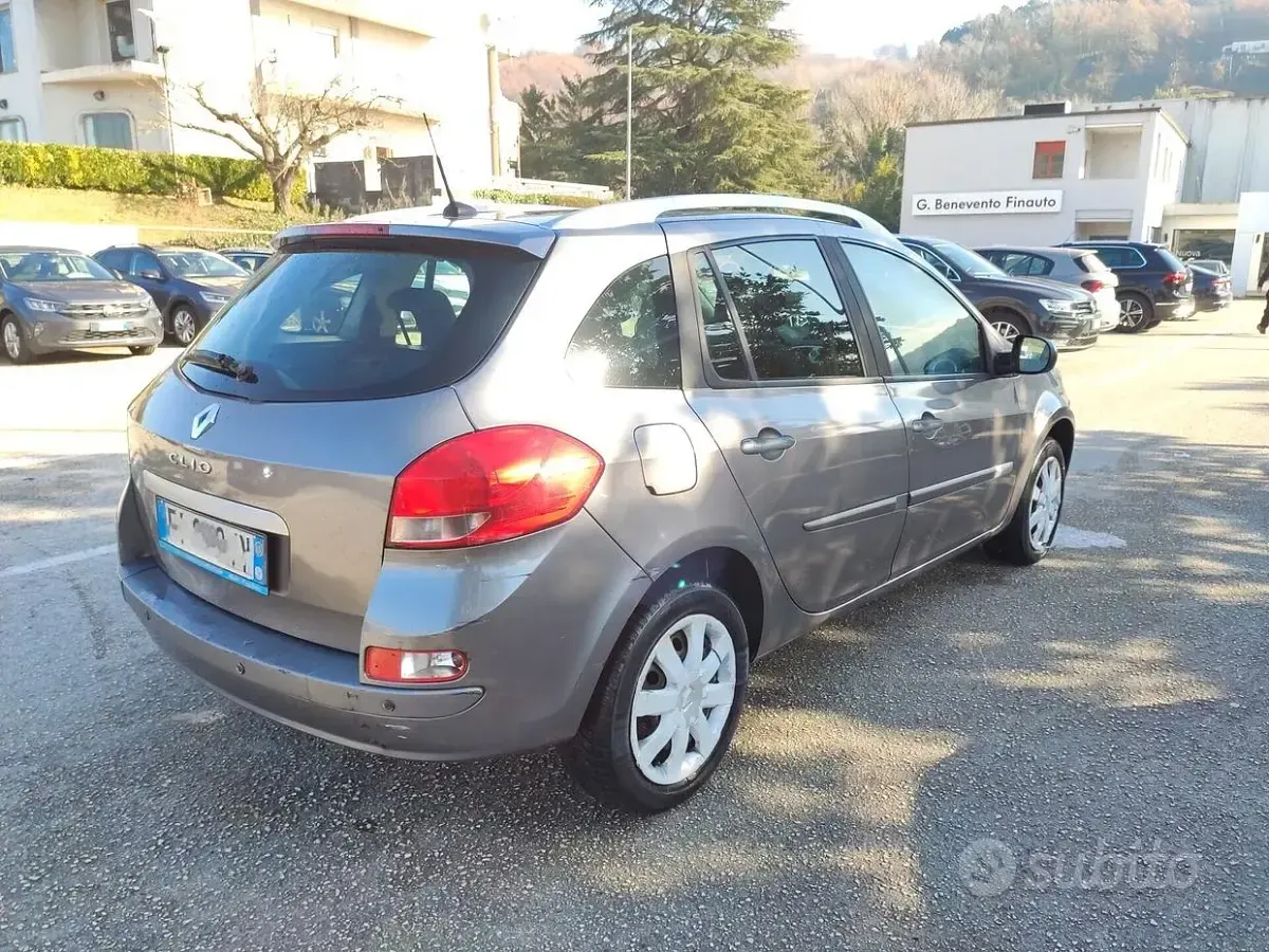 Usata Renault Clio 85 CV (62 kW) 2010 Beige Station wagon
