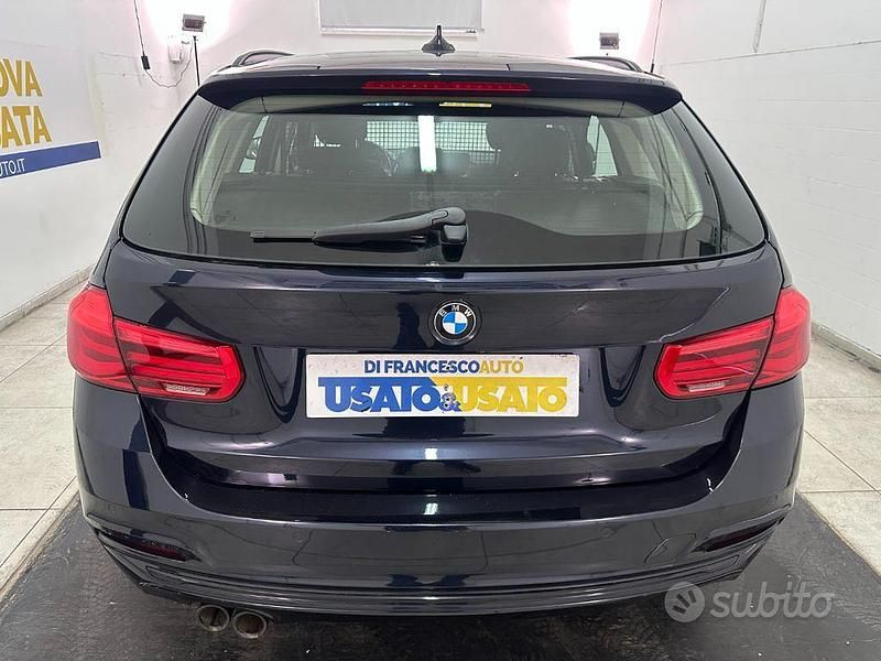 Usata BMW 320 Sport Line 190 CV (139 kW) 2017 Blu Station wagon