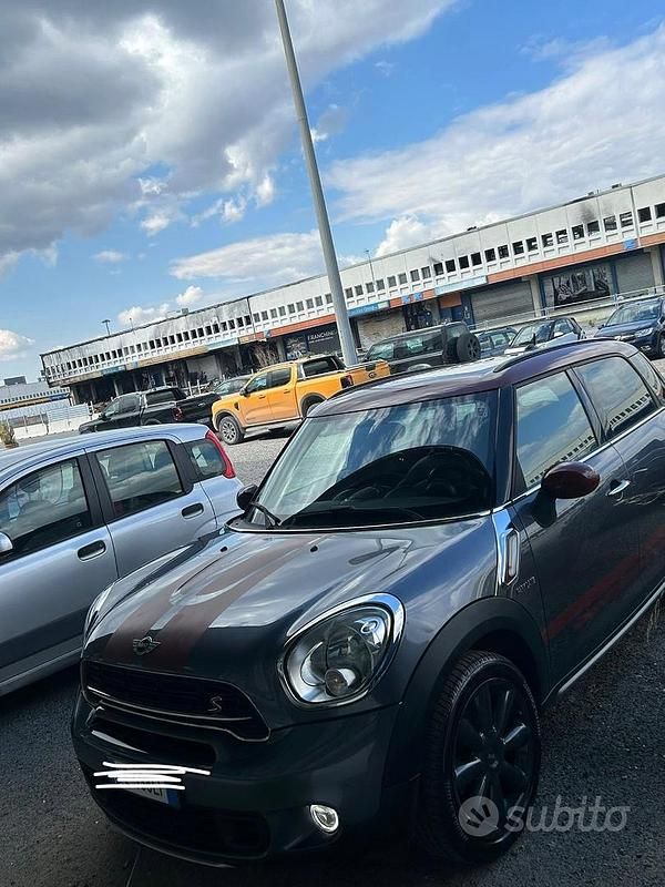 Usata Mini Park Lane Countryman 150 CV (110 kW) 2015 Grigio SUV