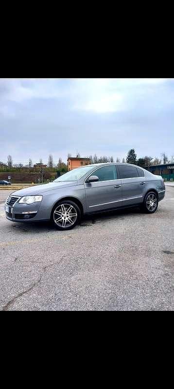 Usata VW Passat 140 CV (102 kW) 2006 Grigio Berlina