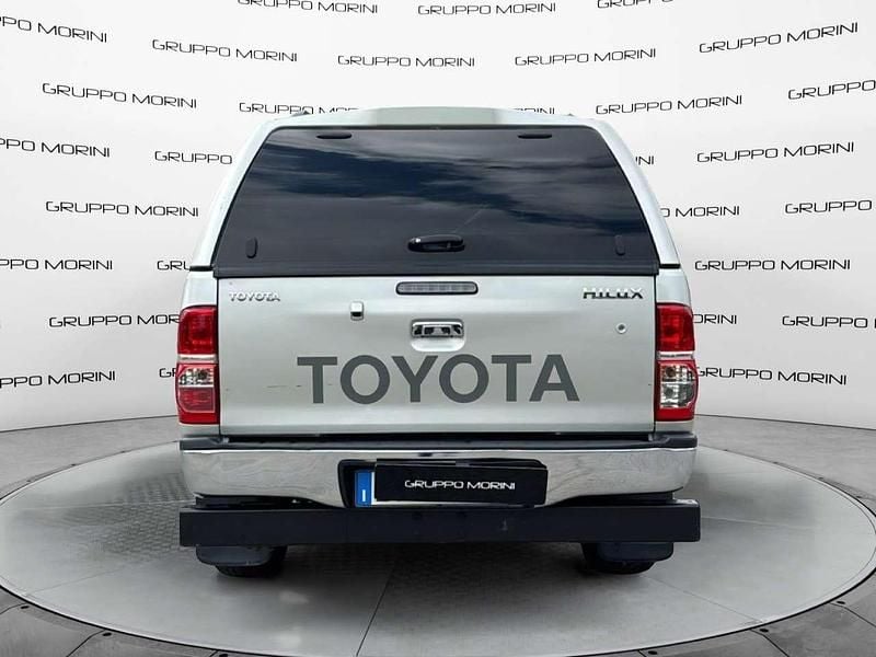 Usata Toyota HiLux 171 CV (125 kW) 2014 Grigio Pick-up