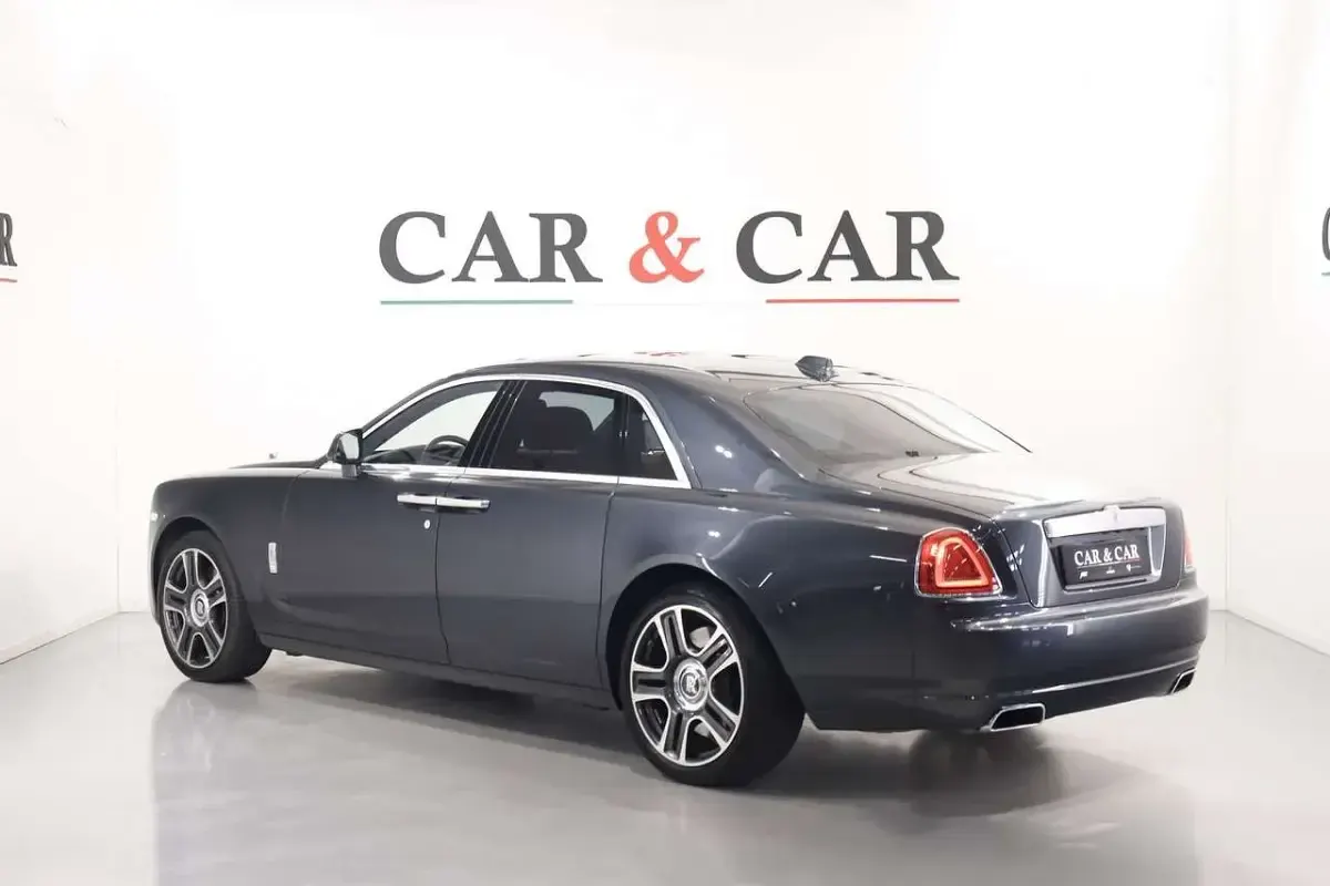 Usata Rolls Royce Ghost 571 CV (419 kW) 2019 Grigio Berlina