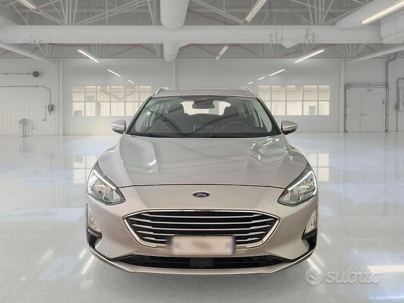 Usata Ford Focus 120 CV (88 kW) 2020 Grigio Station wagon