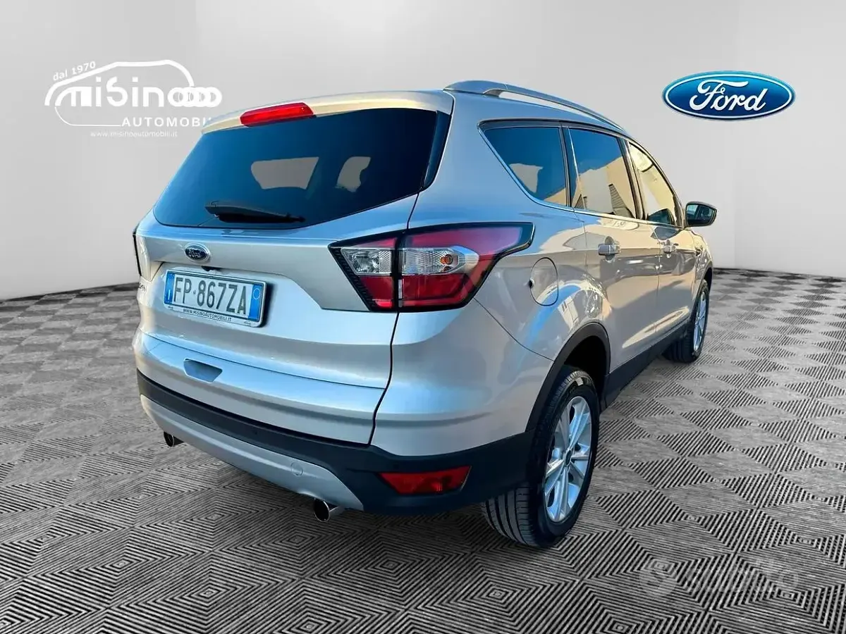 Usata Ford Kuga Titanium 120 CV (88 kW) 2018 Grigio SUV