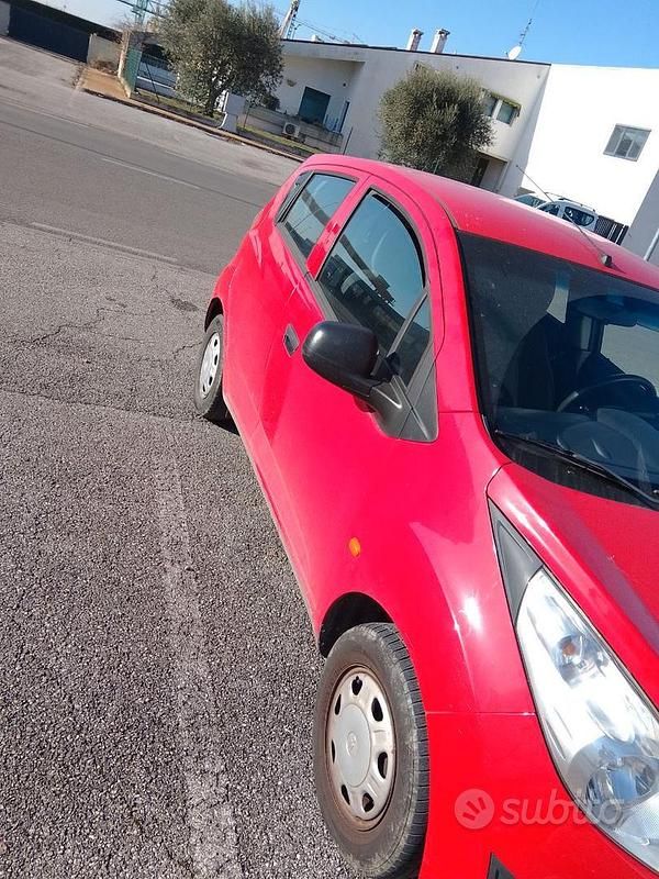 Usata Chevrolet Spark 68 CV (50 kW) 2011 Rosso Utilitaria