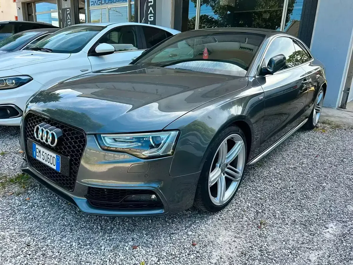 Usata Audi A5 Advanced 177 CV (130 kW) 2012 Grigio Coupé