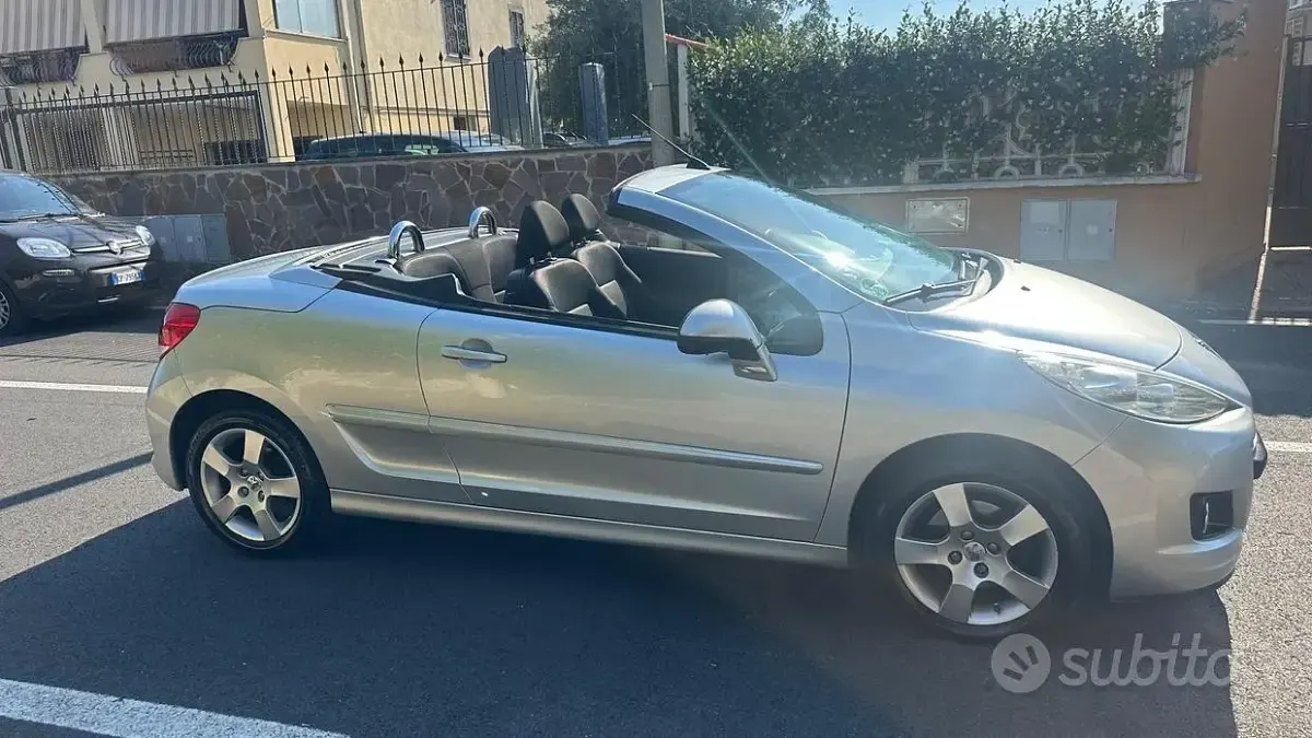 Usata Peugeot 207 CC 120 CV (88 kW) 2011 Grigio Cabrio
