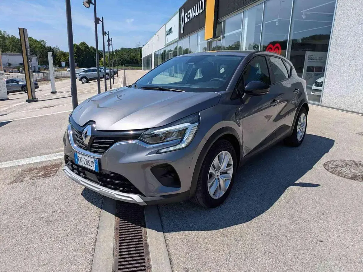 Usata Renault Captur Equilibre 94 CV (69 kW) 2023 Grigio SUV