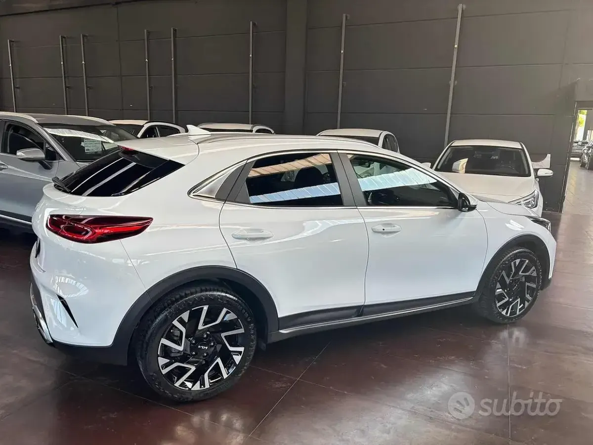 Usata Kia XCeed Style 140 CV (102 kW) 2024 Bianco SUV