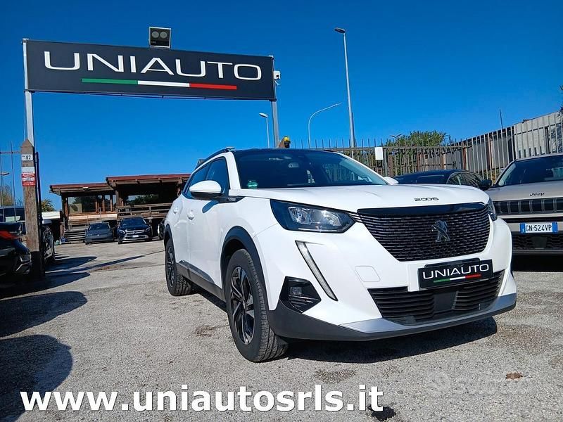 Usata Peugeot 2008 Allure 131 CV (96 kW) 2020 Bianco SUV