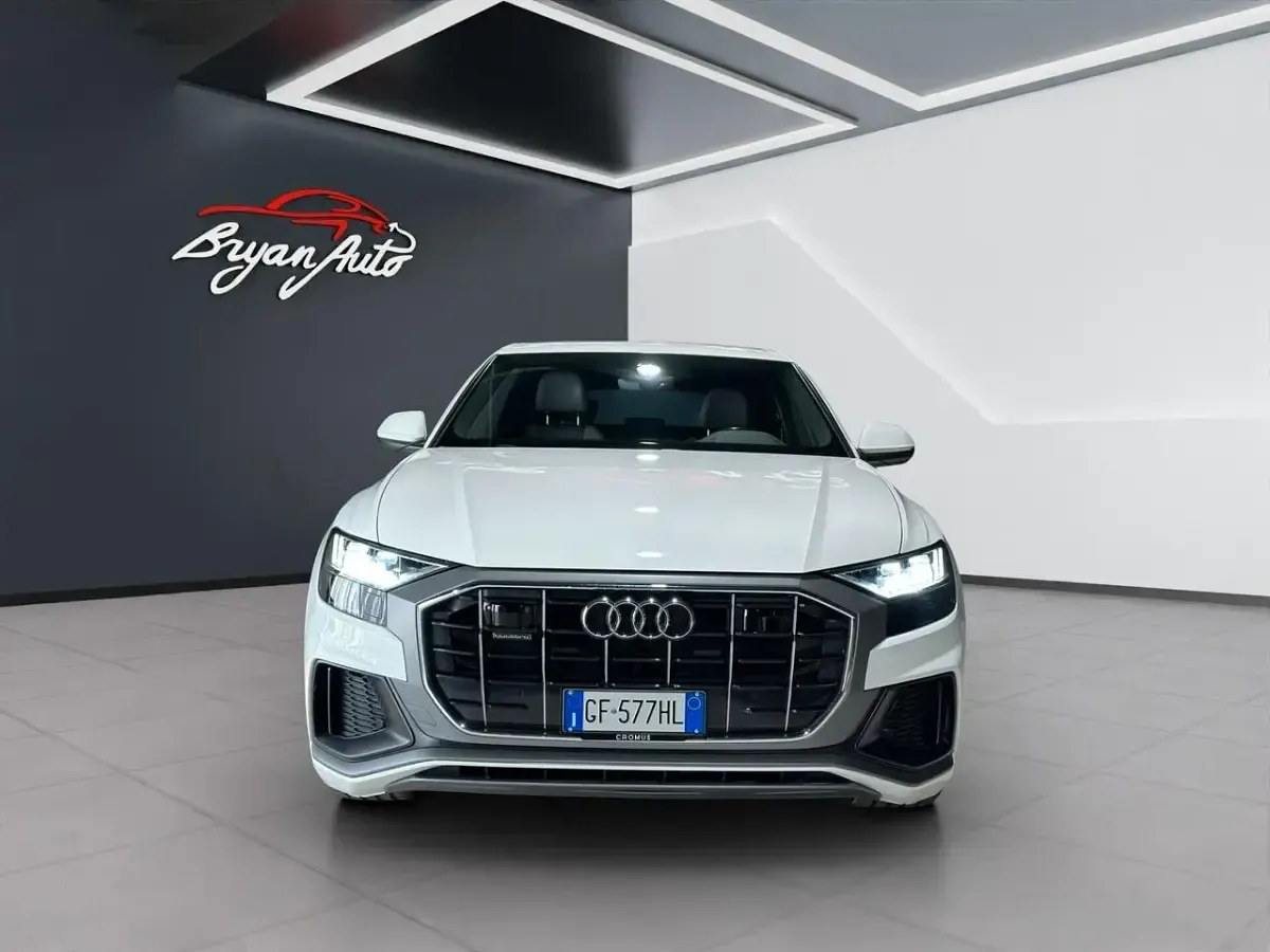 Usata Audi Q8 S-Line 285 CV (209 kW) 2021 Bianco SUV