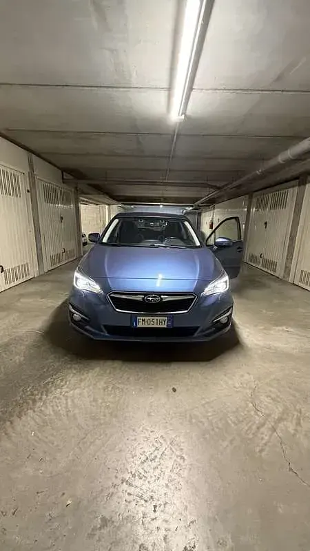 Usata Subaru Impreza Style 114 CV (83 kW) 2017 Bluazzurro Berlina