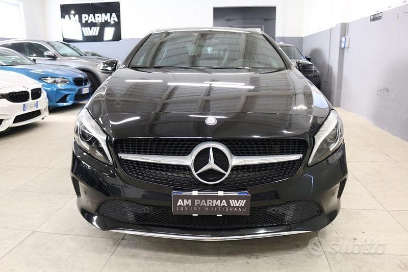 Usata Mercedes A180 109 CV (80 kW) 2016 Nero Berlina
