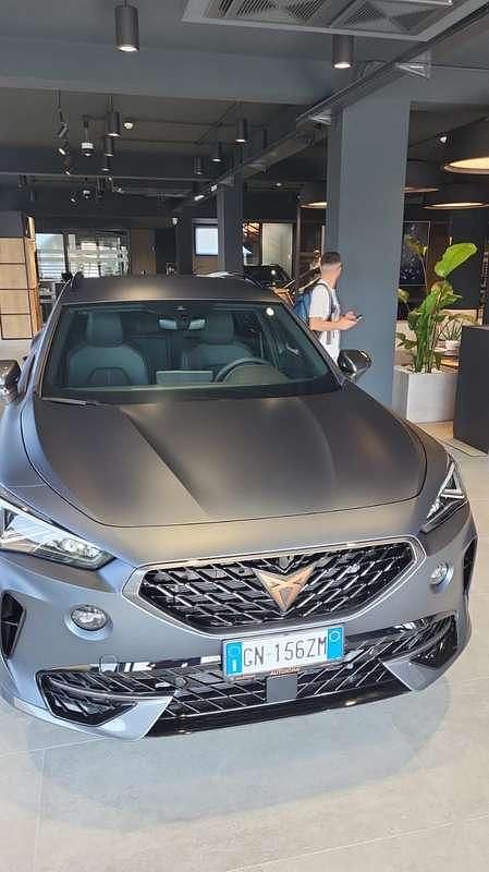 Grigio Usata 2023 Cupra Formentor SUV | 30.000 € (Buon prezzo) - Immagine 1/3
