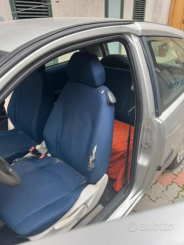 Usata Fiat Punto 2004 Utilitaria