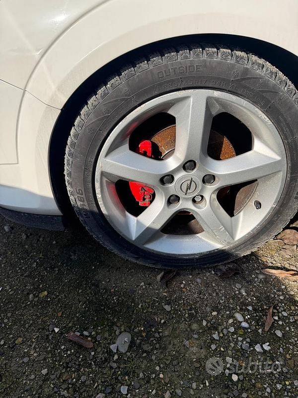 Usata Opel Astra GTC Sport 90 CV (66 kW) 2006 Bianco
